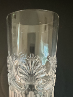 Detail photo showing air bubble on body of glass 